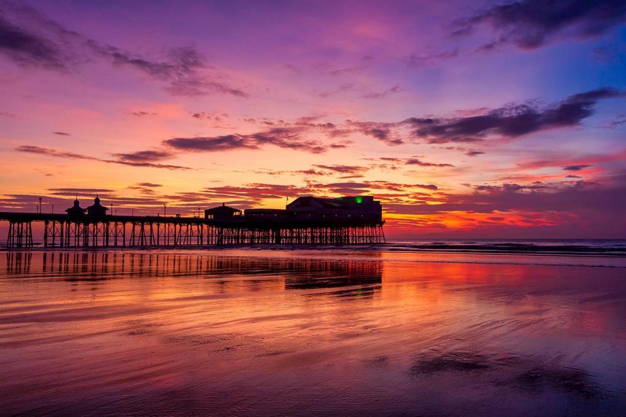 Oakwell Hotel Blackpool Esterno foto